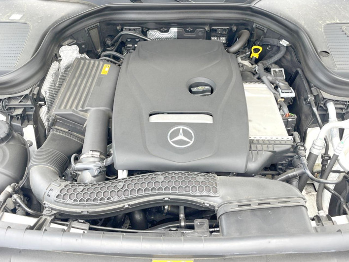 2018 Mercedes Benz GLC DBA-253946 (UW-6a03eb1e47a1a)[4]