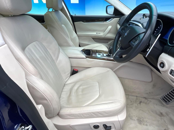 2014 Maserati Ghibli ABA-MG30A (UW-6a03eb2451d7b)[26]