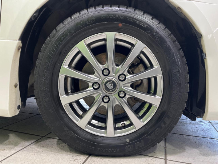 2013 Toyota Noah DBA-ZRR75W (UW-6a03eb279971b)[15]
