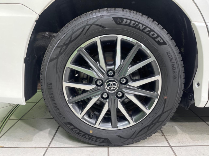 2017 Toyota Noah DBA-ZRR80W (UW-6a03eb2a779ed)[21]