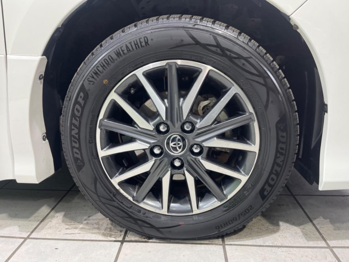 2017 Toyota Noah DBA-ZRR80W (UW-6a03eb2a779ed)[22]