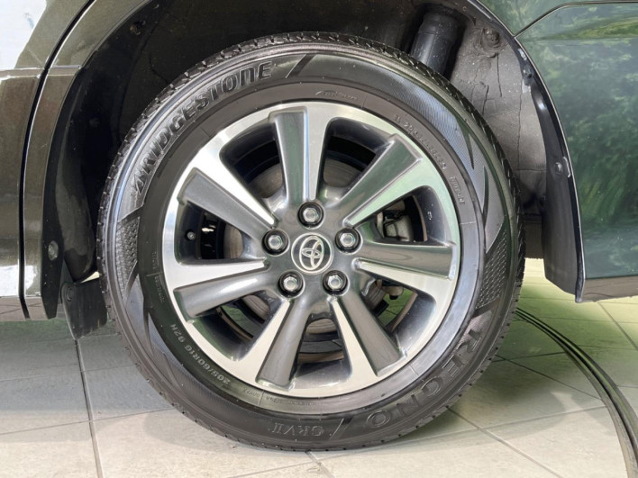 2020 Toyota Voxy 3BA-ZRR80W (UW-6a03eb2d7fc9b)[14]