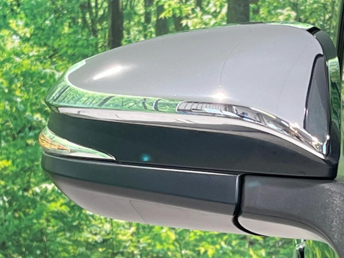 2020 Toyota Voxy 3BA-ZRR80W (UW-6a03eb2d7fc9b)[9]