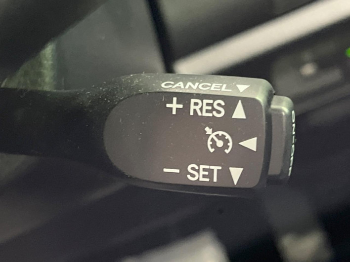 2020 Toyota Voxy 3BA-ZRR80W (UW-6a03eb2d7fc9b)[26]