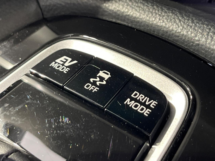 2025 Toyota Corolla Cross 6AA-ZVG13 (UW-6a03eb32c276c)[24]