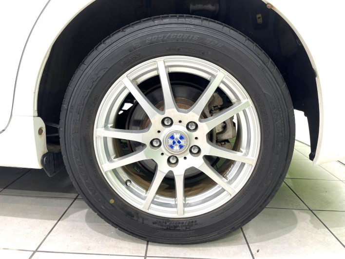 2011 Toyota Prius α DAA-ZVW41W (UW-6a03eb35ec762)[9]