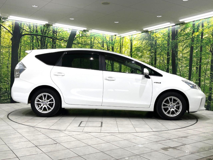2011 Toyota Prius α DAA-ZVW41W (UW-6a03eb35ec762)[21]