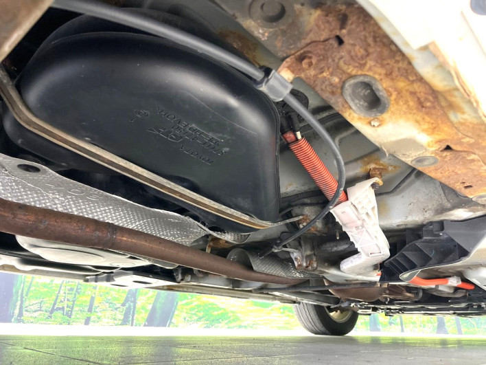 2011 Toyota Prius α DAA-ZVW41W (UW-6a03eb35ec762)[28]