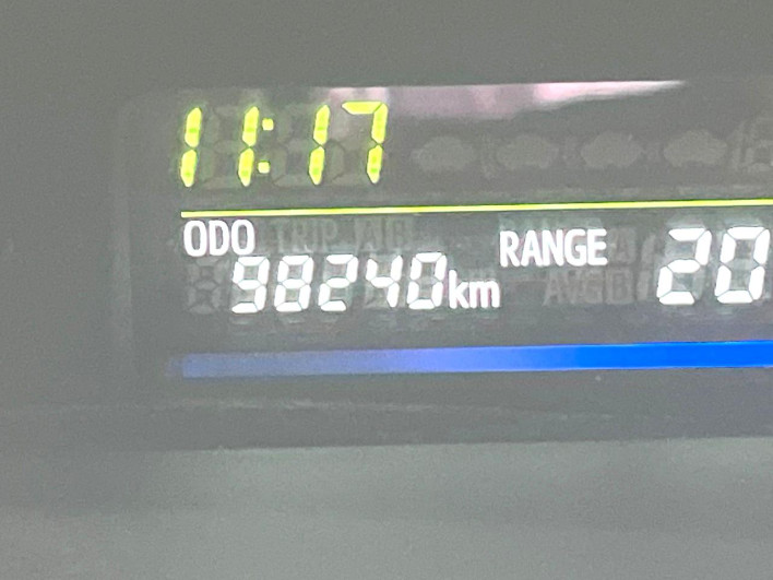 2011 Toyota Prius α DAA-ZVW41W (UW-6a03eb35ec762)[2]