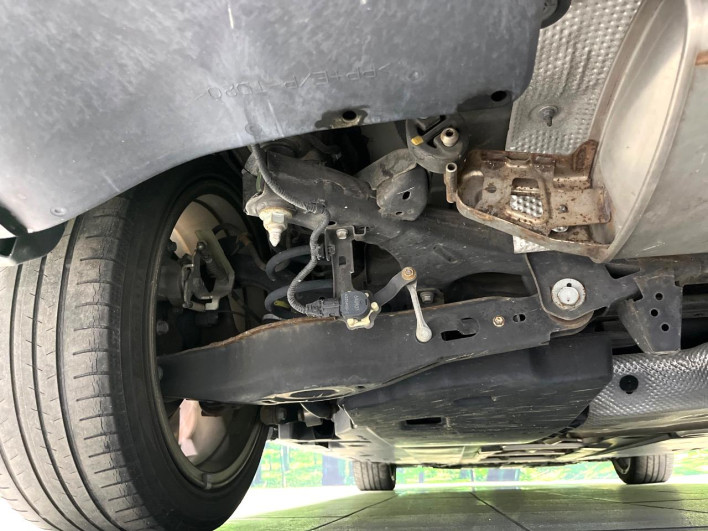 2016 Toyota Prius DAA-ZVW51 (UW-6a03eb3842898)[24]