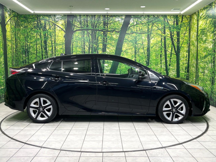 2016 Toyota Prius DAA-ZVW51 (UW-6a03eb3842898)[6]