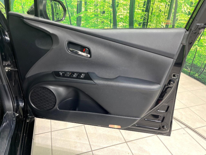 2016 Toyota Prius DAA-ZVW51 (UW-6a03eb3842898)[28]