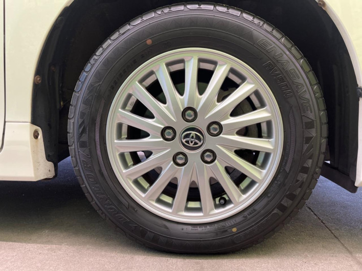 2014 Toyota Voxy DAA-ZWR80G (UW-6a03eb3e08833)[28]