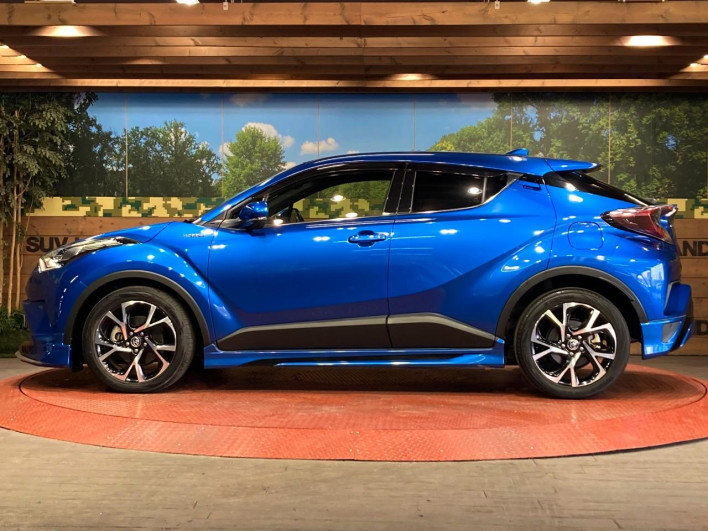 2017 Toyota C-HR DAA-ZYX10 (UW-6a03eb462c28a)[22]
