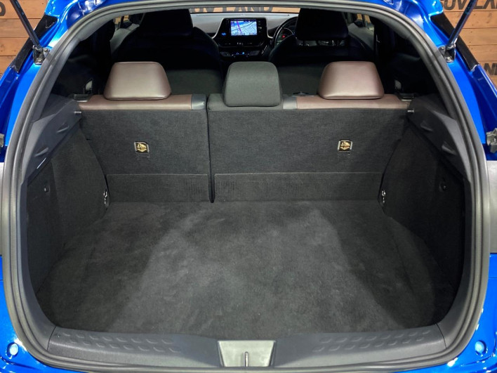 2017 Toyota C-HR DAA-ZYX10 (UW-6a03eb462c28a)[29]