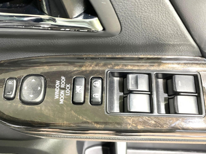 2014 Toyota Alphard Hybrid DAA-ATH20W (UW-6a053b743ae59)[15]