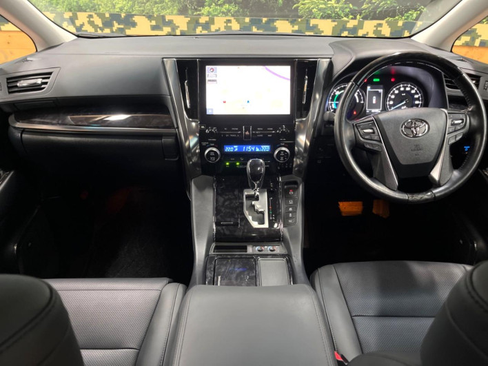 2020 Toyota Alphard Hybrid 6AA-AYH30W (UW-6a053b7ed87ed)[18]