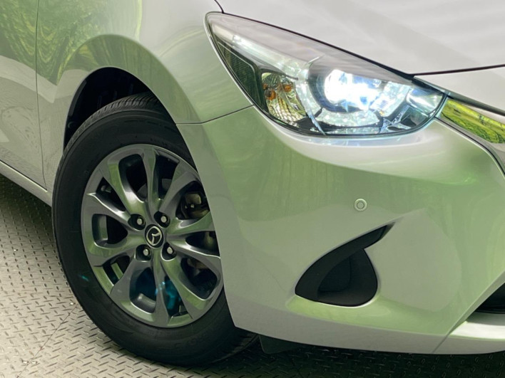 2017 Mazda Demio DBA-DJ3FS (UW-6a053b99664c9)[28]
