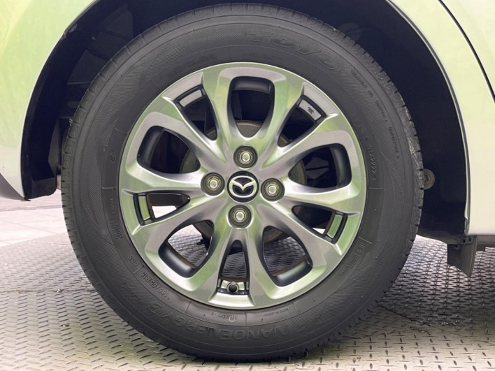 2017 Mazda Demio DBA-DJ3FS (UW-6a053b99664c9)[25]