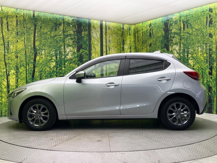 2017 Mazda Demio DBA-DJ3FS (UW-6a053b99664c9)[24]