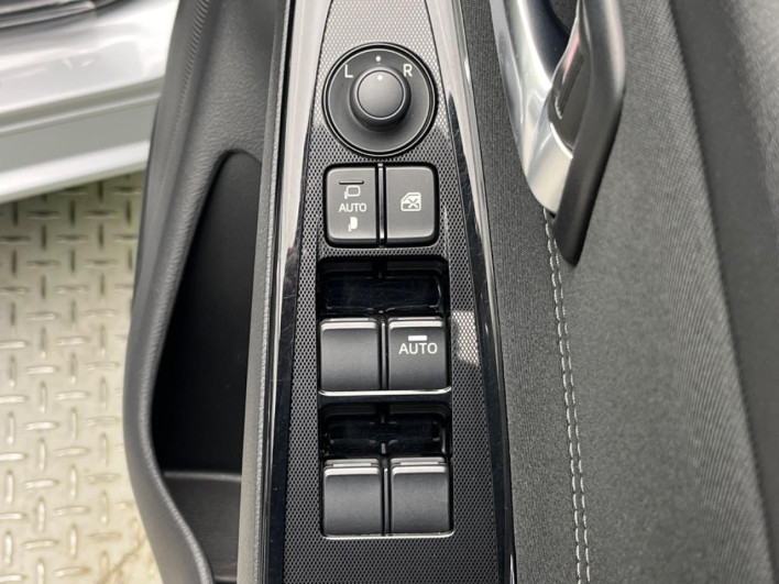 2017 Mazda Demio DBA-DJ3FS (UW-6a053b99664c9)[17]