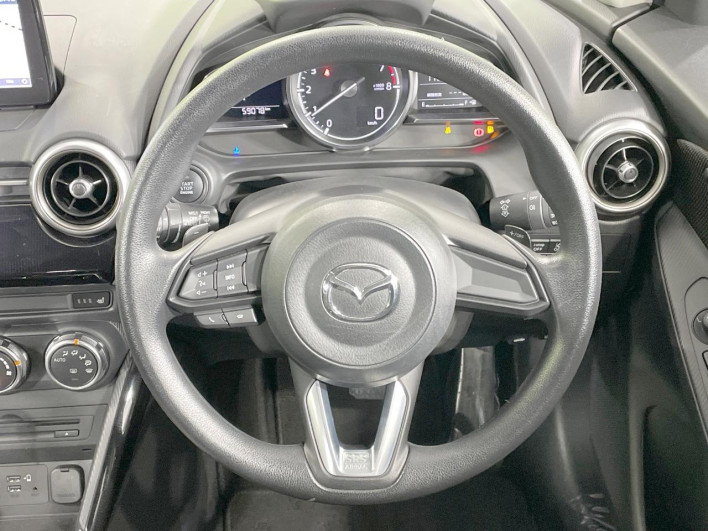 2020 Mazda Mazda2 6BA-DJLAS (UW-6a053b9babfac)[14]