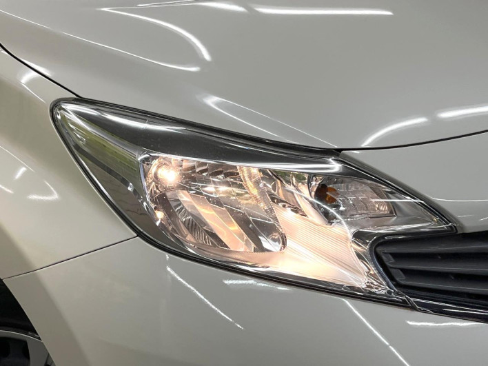 2013 Nissan Note DBA-E12 (UW-6a053b9e9567b)[16]