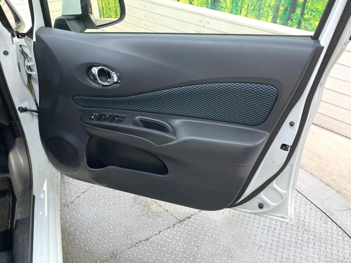 2013 Nissan Note DBA-E12 (UW-6a053b9e9567b)[21]
