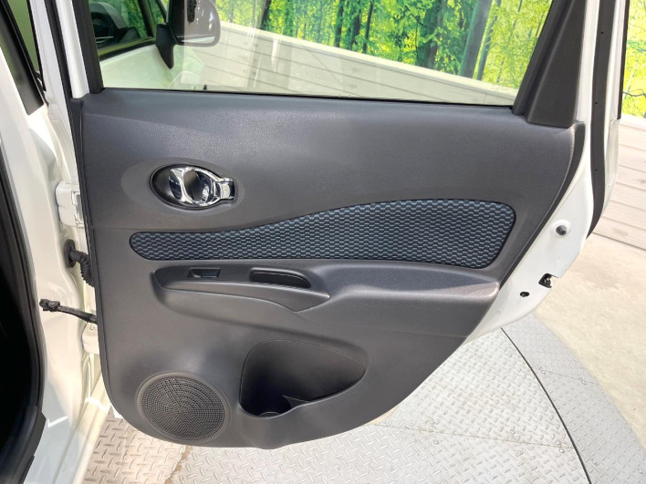 2013 Nissan Note DBA-E12 (UW-6a053b9e9567b)[22]