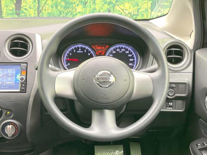 2014 Nissan Note DBA-E12 (UW-6a053b9eacc38)[27]