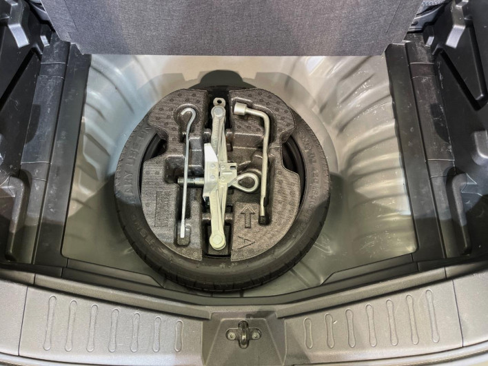 2015 Nissan Note DBA-E12 (UW-6a053b9f7276b)[27]