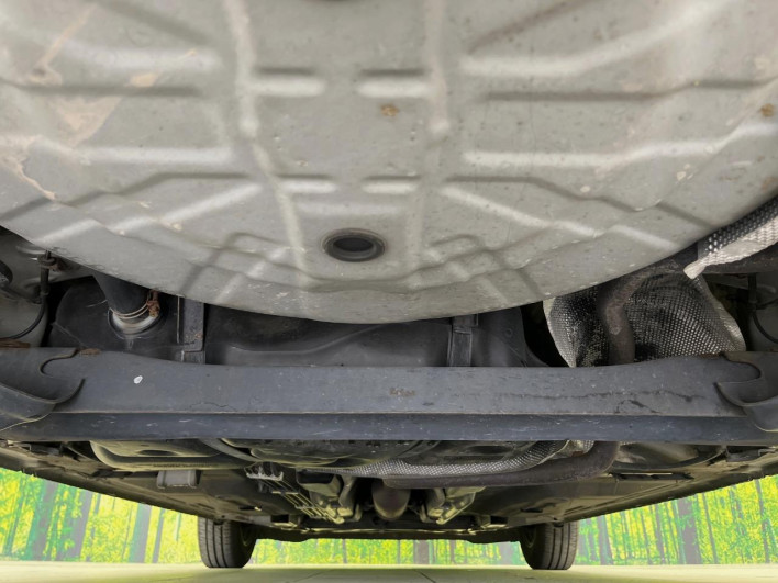 2015 Nissan Note DBA-E12 (UW-6a053b9f7276b)[23]