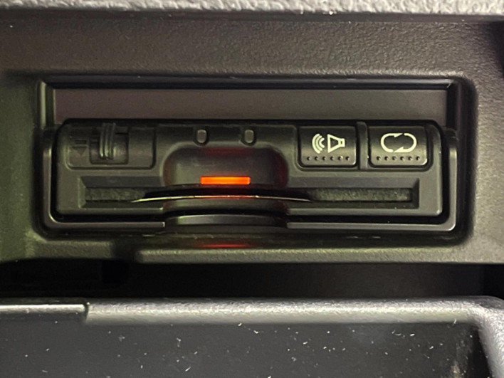 2012 Nissan Serena DBA-FC26 (UW-6a053ba3845dc)[21]