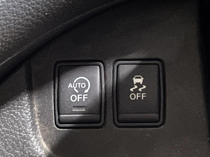 2012 Nissan Serena DBA-FC26 (UW-6a053ba3845dc)[25]