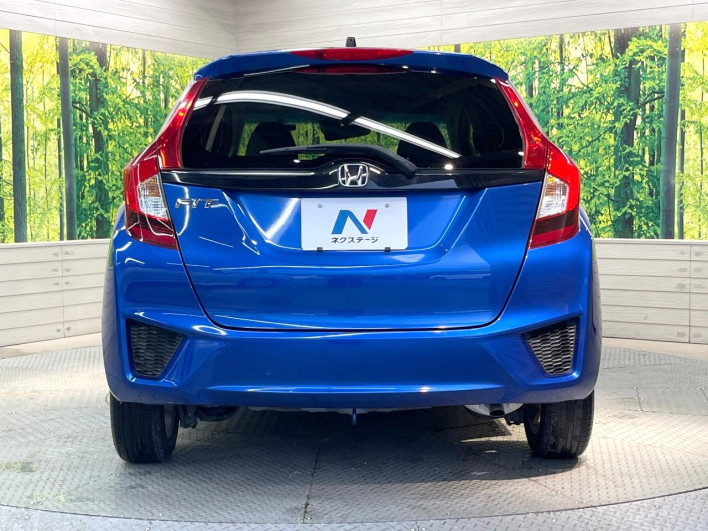 2017 Honda Fit DBA-GK3 (UW-6a053bb3a6e3d)[12]