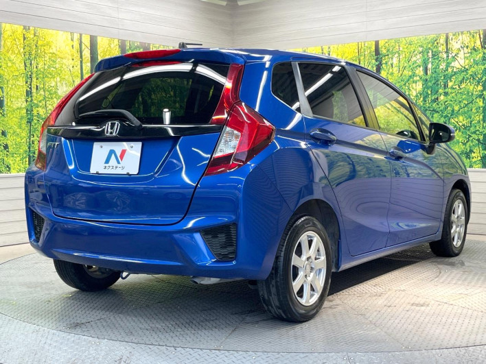 2017 Honda Fit DBA-GK3 (UW-6a053bb3a6e3d)[11]