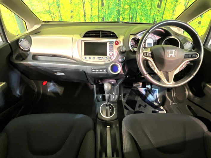 2011 Honda Fit Hybrid DAA-GP1 (UW-6a053bb4a454a)[4]