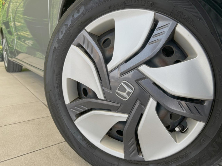 2013 Honda Fit Hybrid DAA-GP5 (UW-6a053bb5f1352)[29]