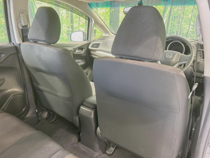 2013 Honda Fit Hybrid DAA-GP5 (UW-6a053bb5f1352)[15]