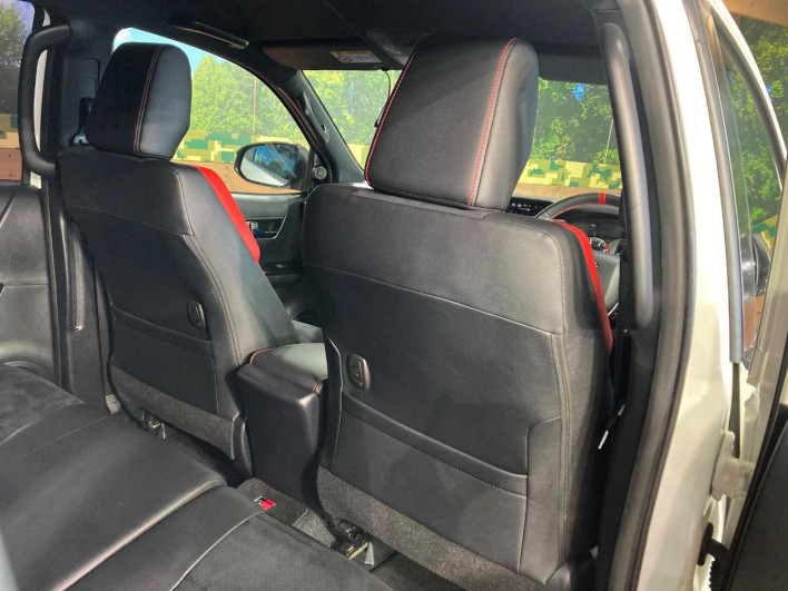 2023 Toyota Hilux 3DF-GUN125 (UW-6a053bbd777d6)[28]