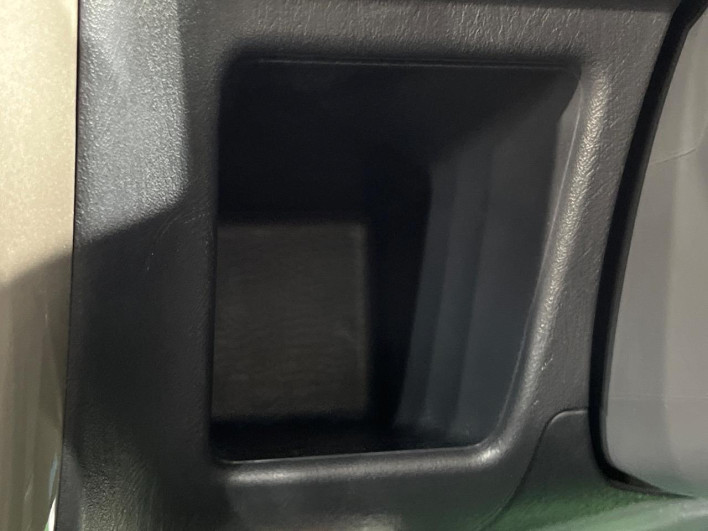 2016 Suzuki Jimny ABA-JB23W (UW-6a053bc9e20b5)[18]