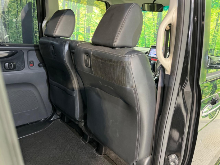 2015 Honda N-BOX CUSTOM DBA-JF1 (UW-6a053bd07b896)[24]