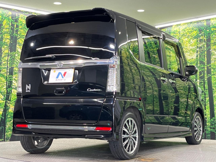 2015 Honda N-BOX CUSTOM DBA-JF1 (UW-6a053bd07b896)[8]