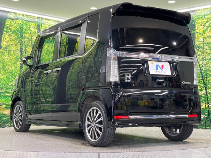 2015 Honda N-BOX CUSTOM DBA-JF1 (UW-6a053bd07b896)[6]