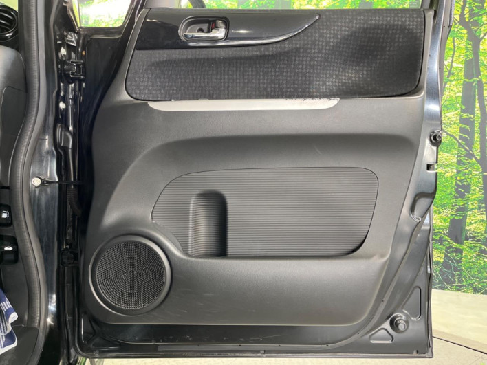 2015 Honda N-BOX CUSTOM DBA-JF1 (UW-6a053bd07b896)[17]