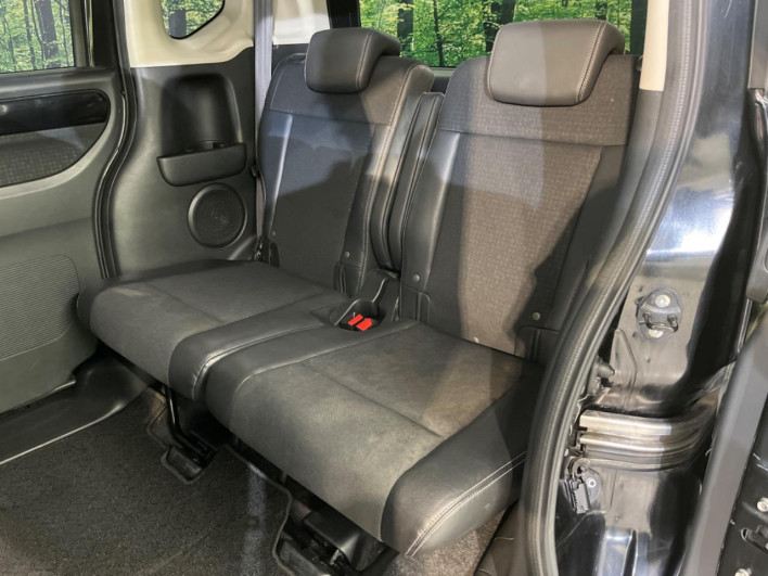 2015 Honda N-BOX CUSTOM DBA-JF1 (UW-6a053bd07b896)[14]