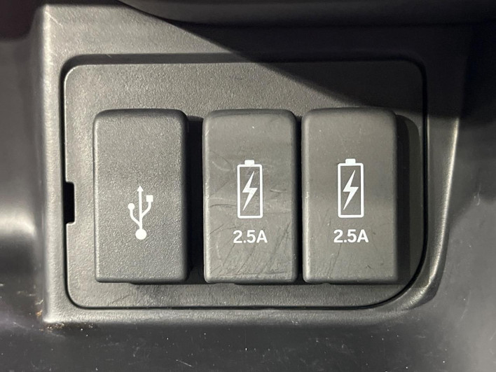 2019 Honda N-BOX CUSTOM DBA-JF3 (UW-6a053bd4e8dd9)[20]