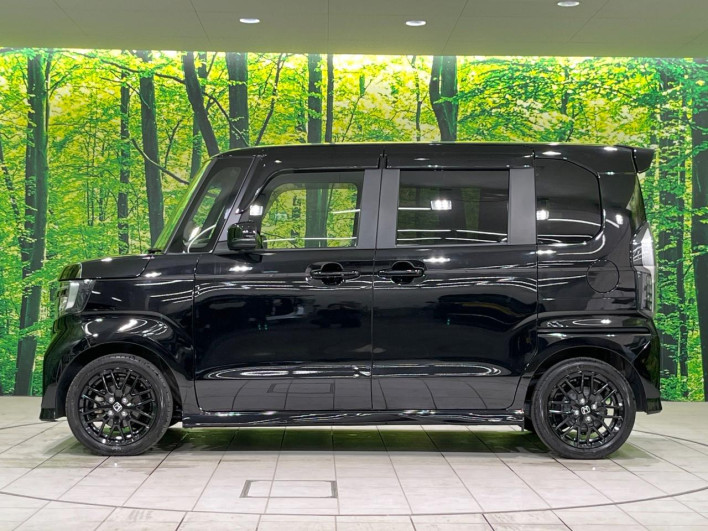 2022 Honda N-BOX CUSTOM 6BA-JF3 (UW-6a053bd62d847)[19]