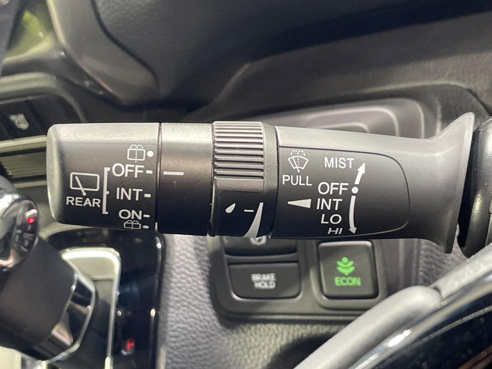 2022 Honda N-BOX CUSTOM 6BA-JF3 (UW-6a053bd9858b9)[22]