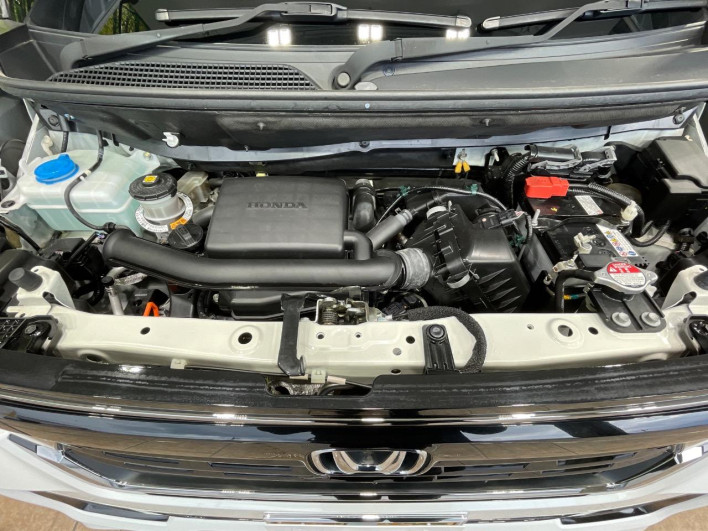 2022 Honda N-BOX CUSTOM 6BA-JF3 (UW-6a053bd9858b9)[4]